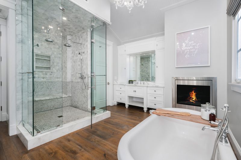 Elegant Tub and Shower Combo